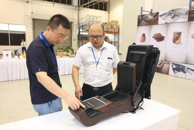 斯特的极致天窗工艺瓦力棋牌遇见伟巴(图8)